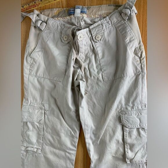 Old Navy Maternity Khakis - Picture 4 of 9